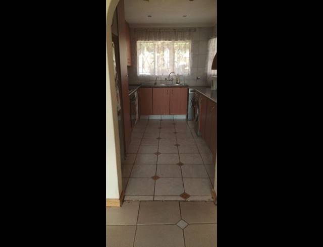 4 BEDROOM HOUSE FOR SALE IN ELANDSPARK